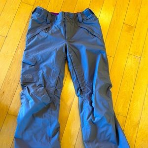 The North Face Women’s insulated ski pants, size Small